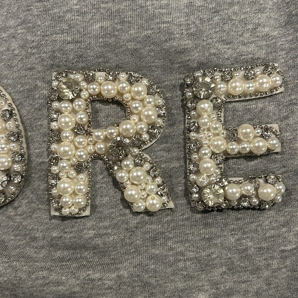 Love this AMORE sweatshirt! - Picture 12 of 12